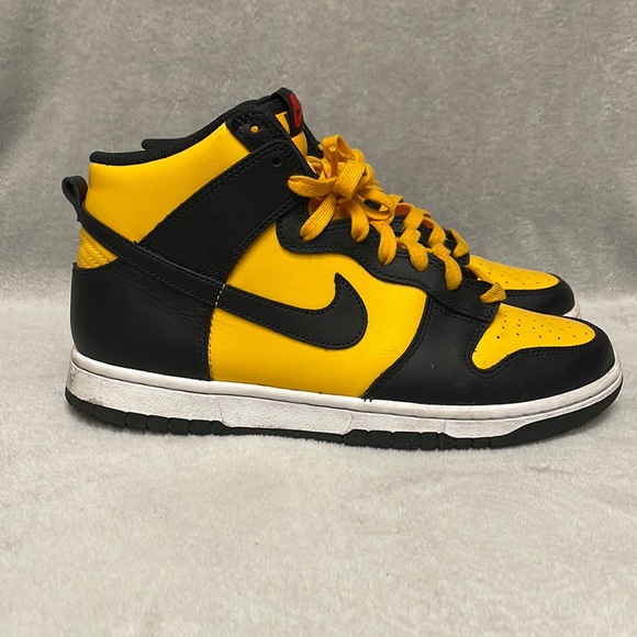 dunk reverse goldenrod